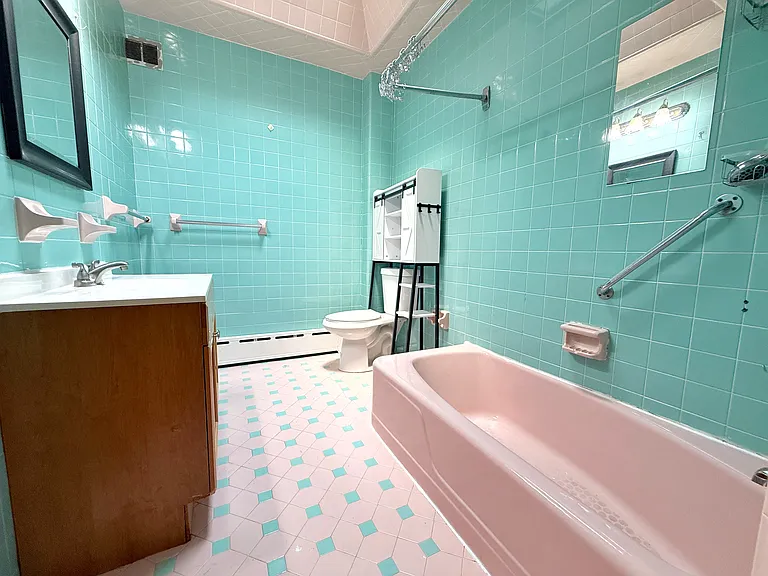 2217 S 24th St — Photo 36