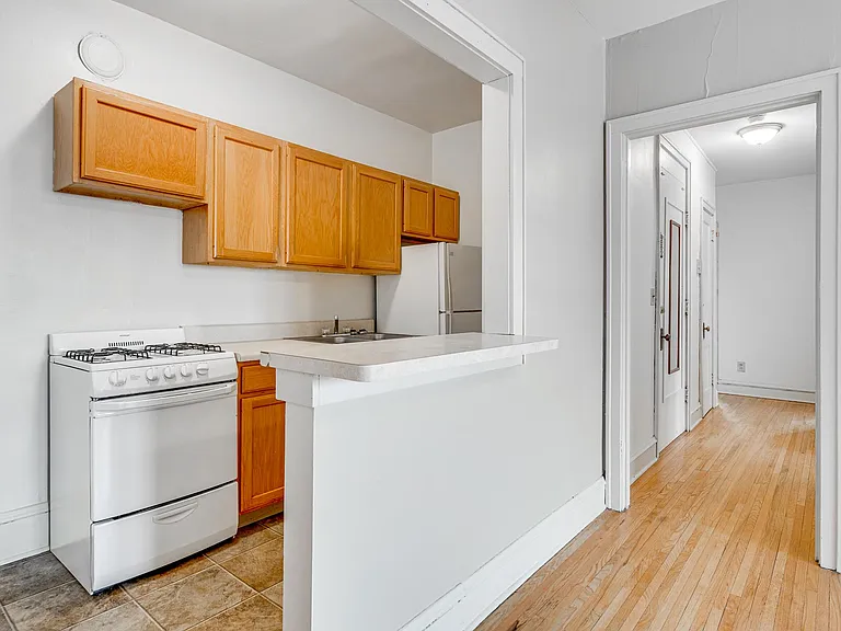 Garfield Court Apartments — Photo 28