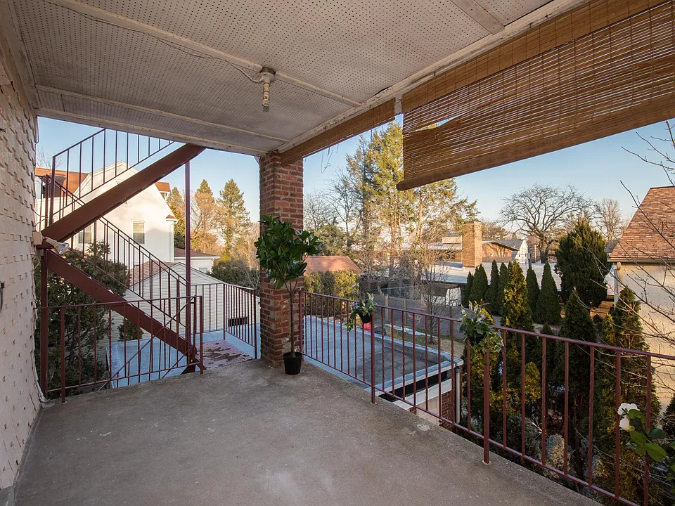 Alternate view of porch