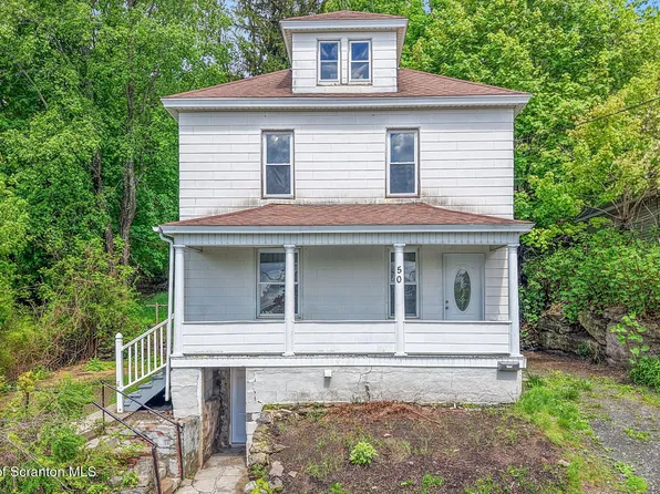 50 Harlem Ave, Carbondale, PA 18407