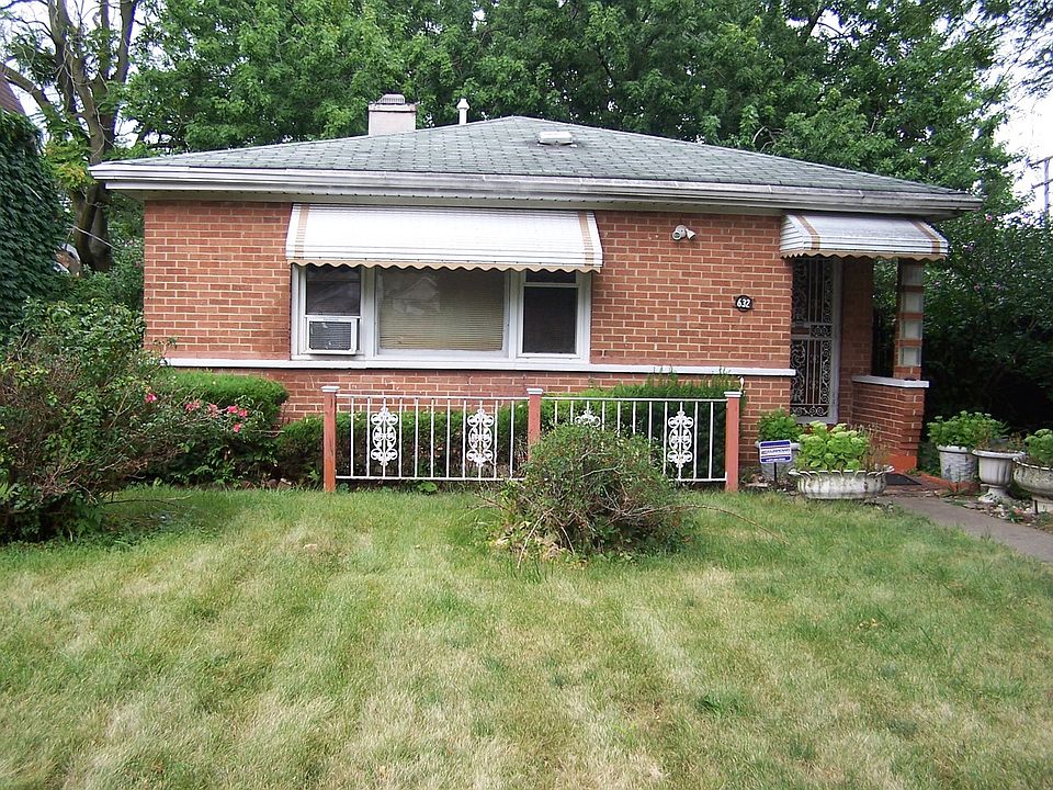1st image of 632 S 17th Ave