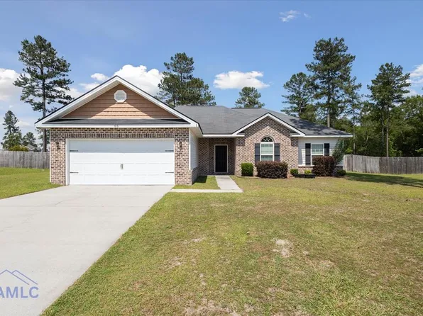 65 Norton St NE, Ludowici, GA 31316