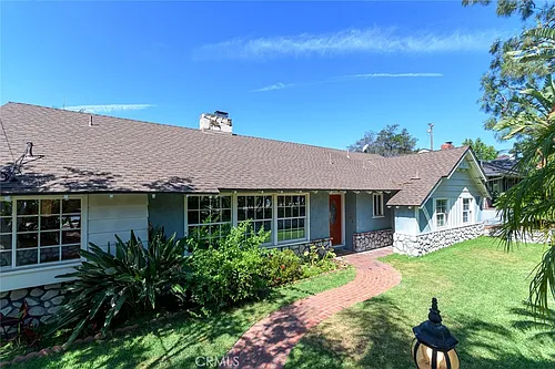 6250 Altura Ave Photo 1