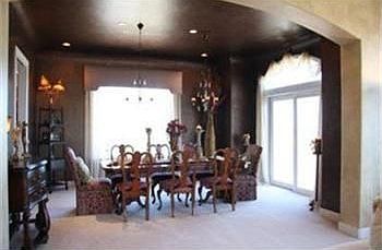 3rd image of 4280 Greenview Dr
