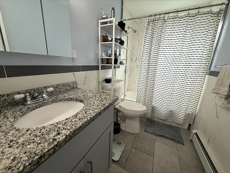 29 Waverly St #3 — Photo 13