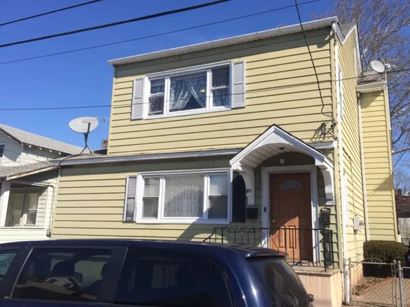 83 Maple Ave, Wallington, NJ 07057