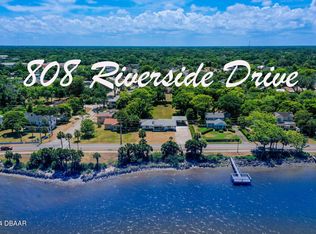 808 Riverside Dr, Holly Hill, FL 32117