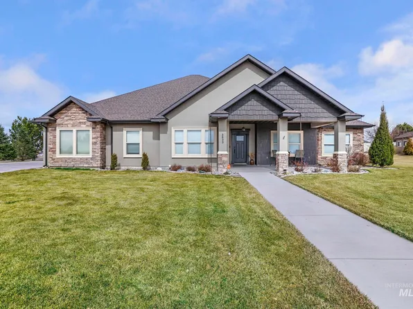 3833 Gary Cir, Hansen, ID 83334