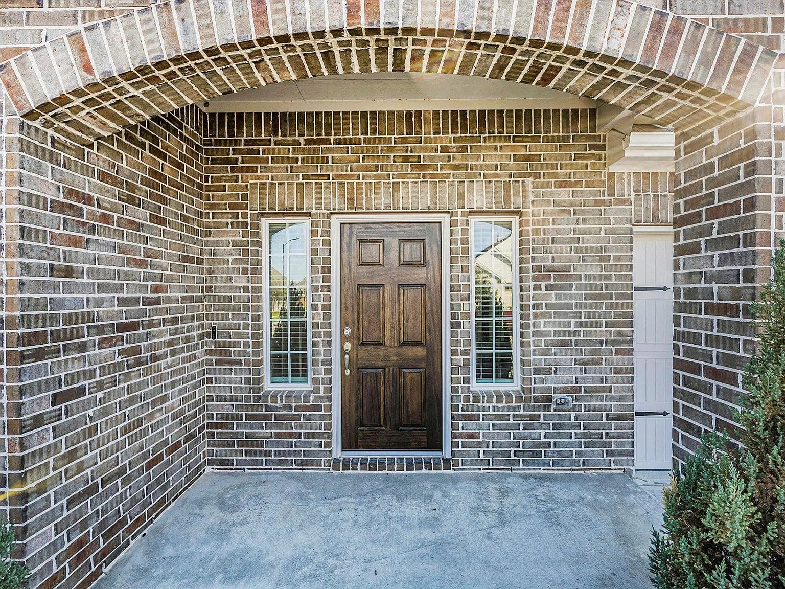 4 bed, 3.0 bath, 3282 sqft, $3,200 — Photo 3