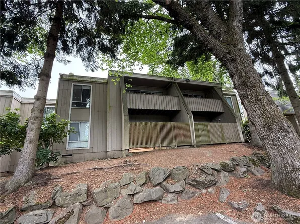 4802 180th Street SW #F202, Lynnwood, WA 98037