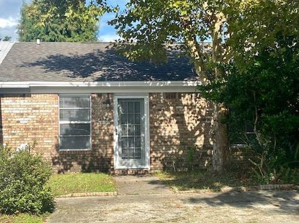 2422 Johnson Dr