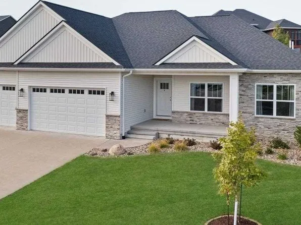 506 Edelweiss Ln, Tiffin, IA 52340