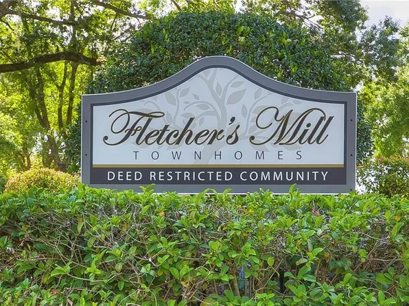 1811 Mill Run Cir, Tampa, FL 33613
