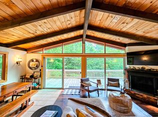 69 Two Brook Dr, Wilmington, VT 05363