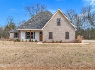 1021 Voss Rd, Stonewall, LA 71078