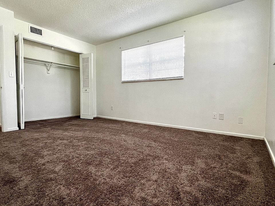 2nd image of 450 Tomoka Ave #221