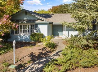 3863 Shadowhill Dr, Santa Rosa, CA 95404
