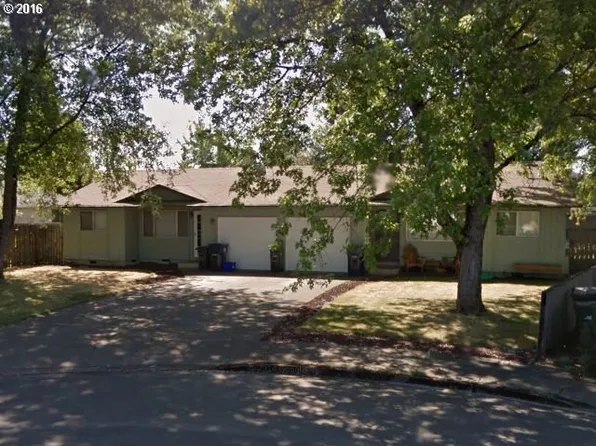 236 S 35th St, Springfield, OR 97478