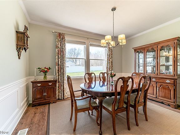 4th image of 491 S Marigold Ln