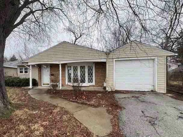 365 Indianwood Blvd, Park Forest, IL 60466