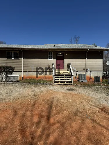 131 Primrose Dr #B Photo 1 131 Primrose Dr #B Photo 1