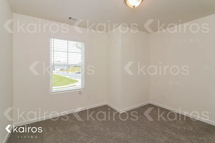 125 Dudley Way — Photo 10