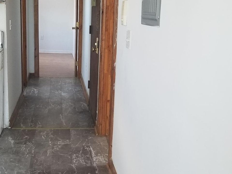 1st image of 39 S 3rd Ave #4B