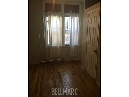 Rented by Bellmarc Realty | media 35