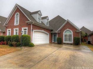 2040 Woodberry Run Dr, Snellville, GA 30078
