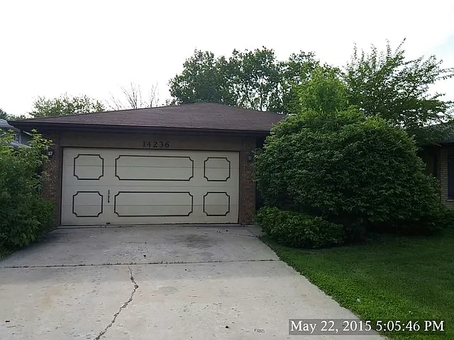 14236 Cottage Grove Ave photo 1