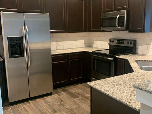 5th image of 118 Hidden Springs Dr