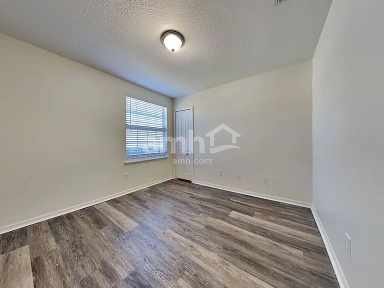 408 Corklan Ct — Photo 18