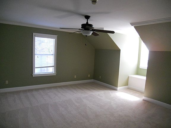 2nd image of 4117 Lucas Ln