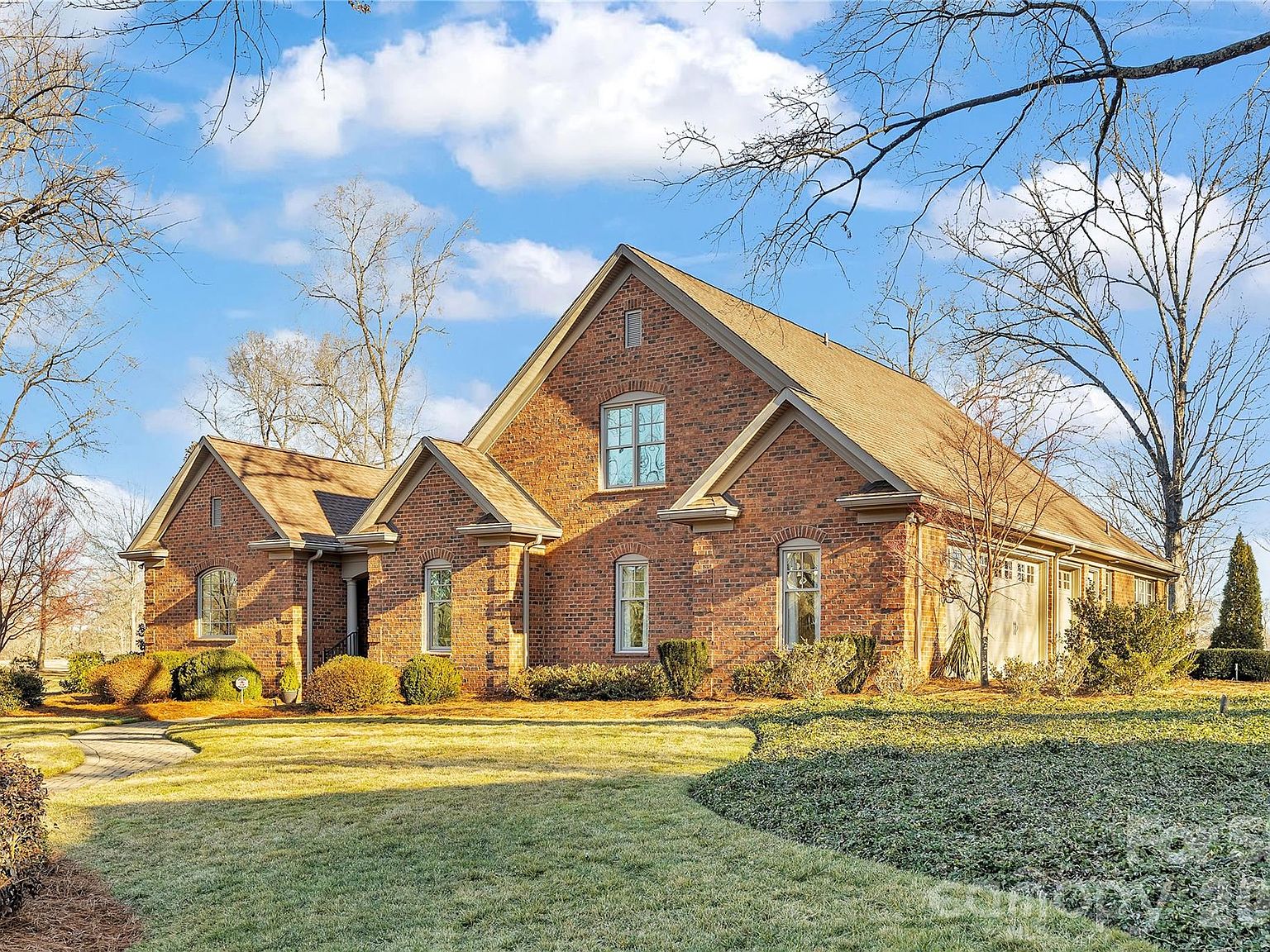 8 North Road Cir