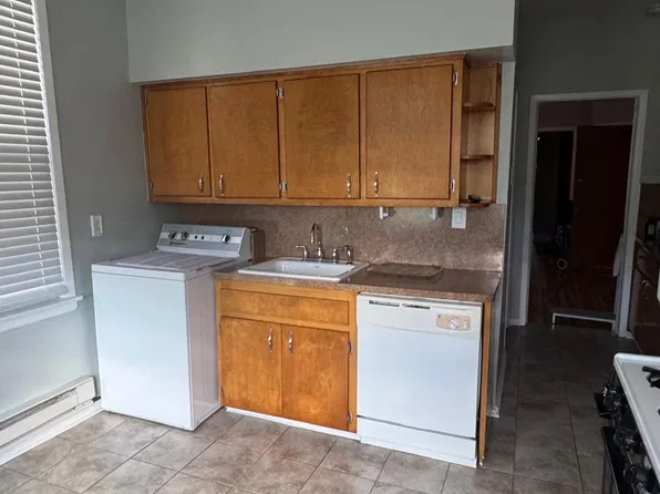 45 Liberty Ave Floor 2, Jersey City, NJ 07306