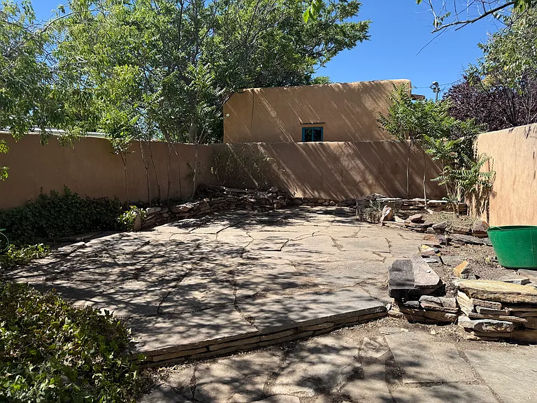 603 Agua Fria St #B — Photo 9