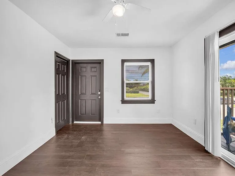 5023 Club Rd — Photo 10