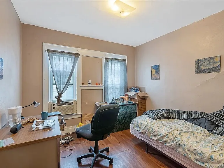228 Cambridge St — Photo 17