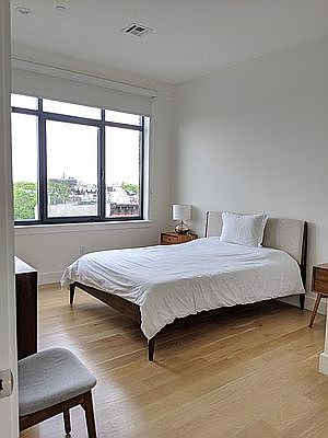 4th image of 226 Clifton Pl #5B