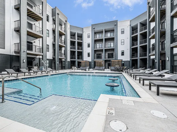Grand Station Lofts, 8707 Shawnee Mission Pkwy #D020cf51f, Mission, KS 66202