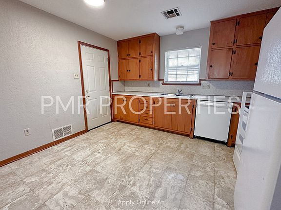 4th image of 6211 NW Ash Ave