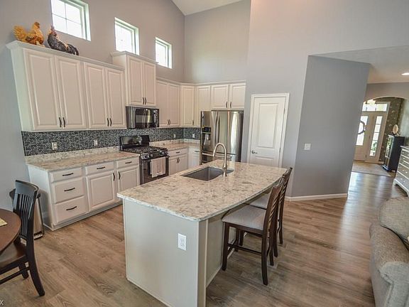 5th image of 6542 Wisteria Ln