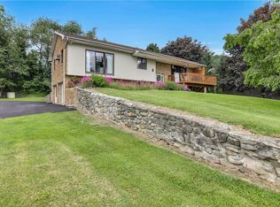 101 Ridge Rd, Marlboro, NY 12542