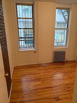 4th image of 11 Stanton St #1CB