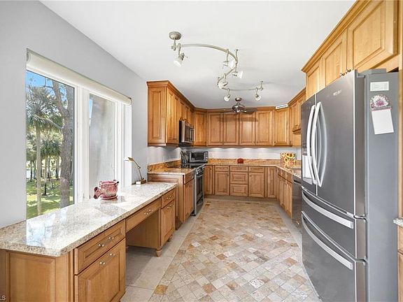 3rd image of 105 Clubhouse LN #388
