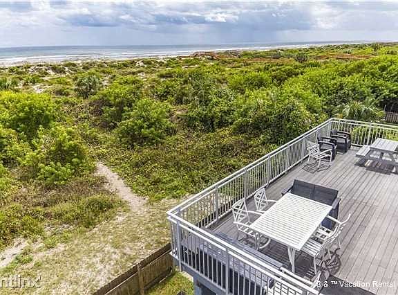 Now This ... Is A Vacation!