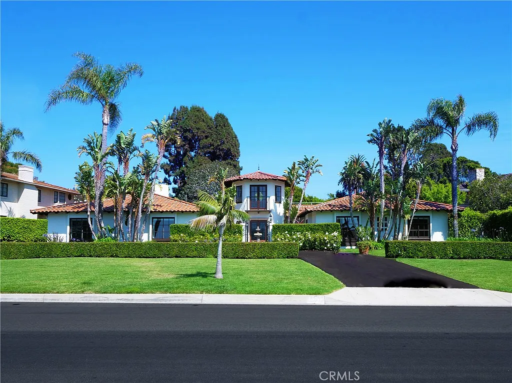 5 bed, 3696 sqft, $14,500 — Photo 3