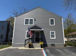 75 Charles St APT 2, Bristol, RI 02809