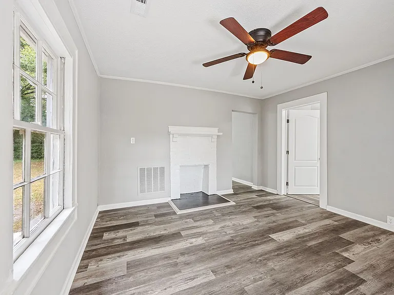 1601 Camden Rd — Photo 11