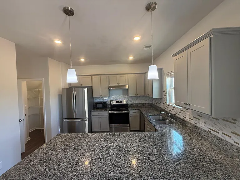3909 Angel Hill Ln — Photo 9